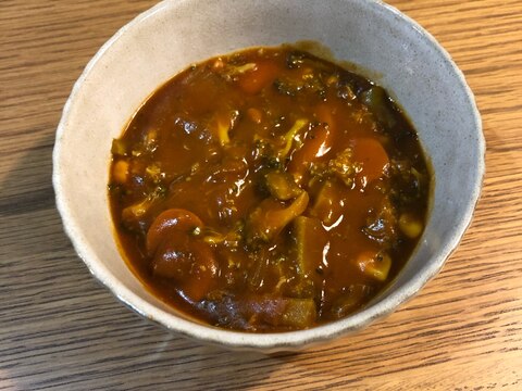 トマトジュースでカレー♪